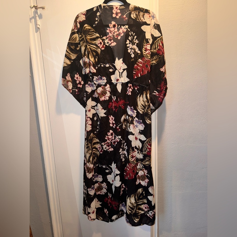 Walter Baker Tulum Floral Kaftan - Picture 8 of 9